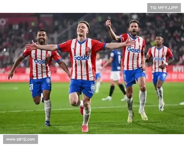 马德里竞技对阵皇家贝蒂斯，欧战资格焦点战防守博弈成主旋律